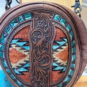 American darling bag in good condition. Smoke free pet friendly home